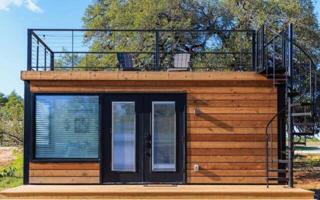 New Wilderness Hideout-cozy Container Home