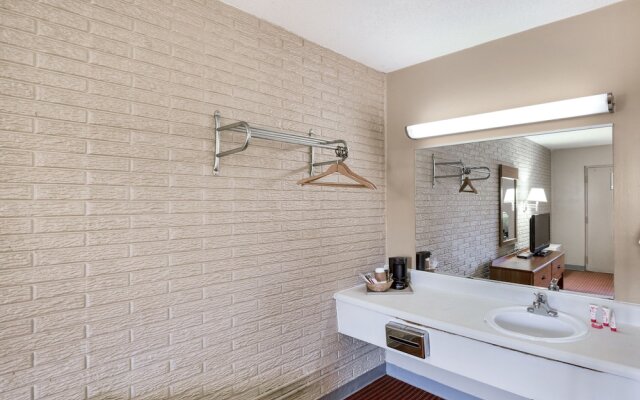 OYO Hotel Wytheville I-77 & I-81