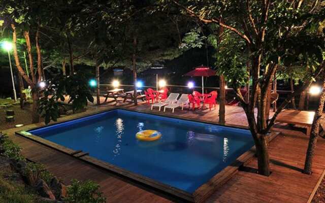 Pocheon Shine Hill Pension