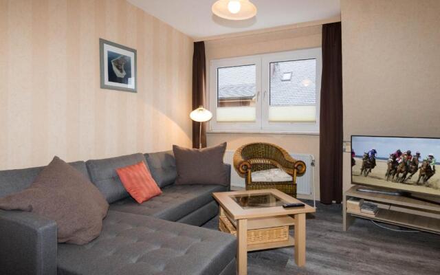 Wohnung 2, Schumacher