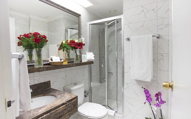 Seres Hotel Old City