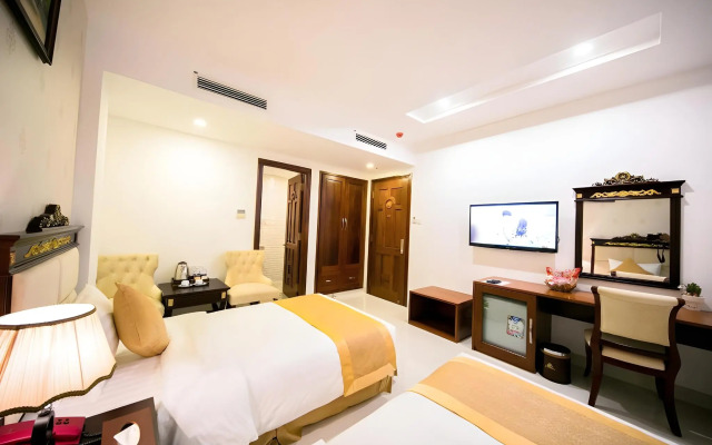 Le Saigon Hotel