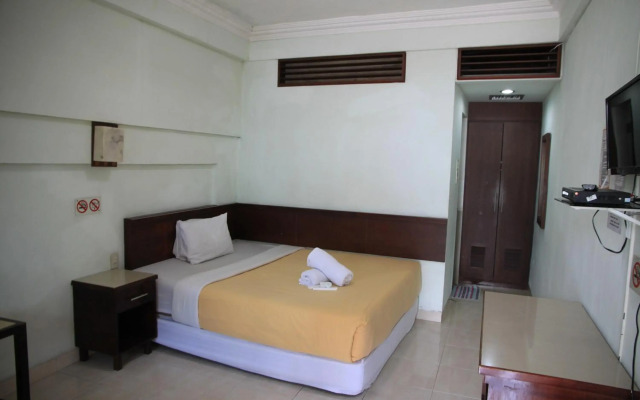 Pandu Lakeside Hotel Parapat - Toba Lake