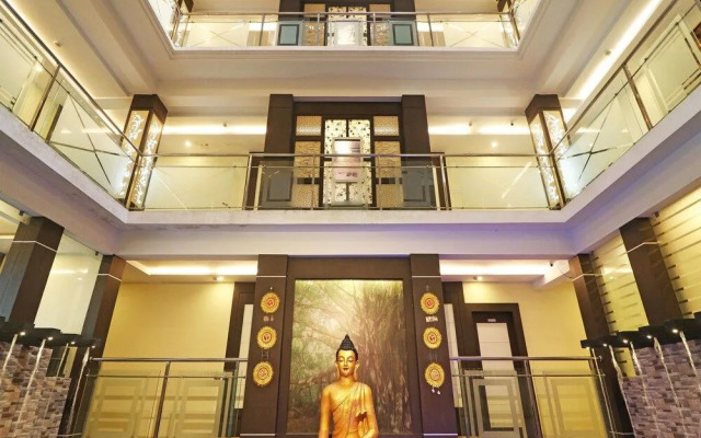 OYO 7054 Hotel Amabalika