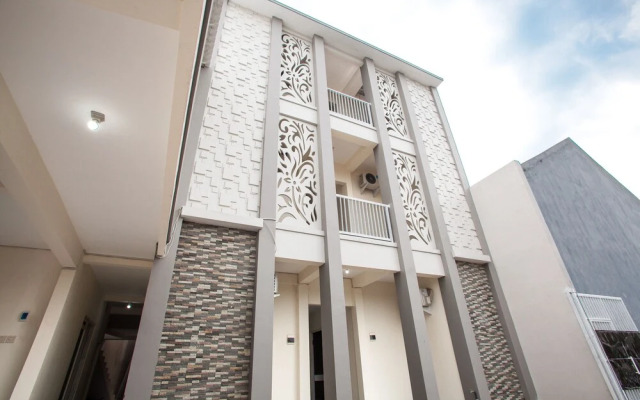 Oyo 1182 Shevin Guest House Syariah