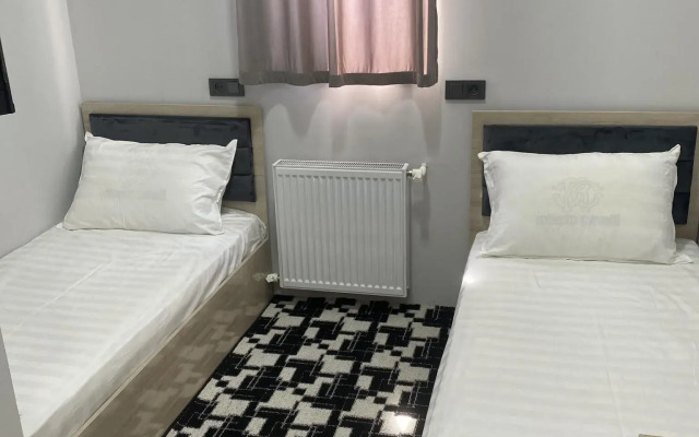 Hectors Hotel (Hector)