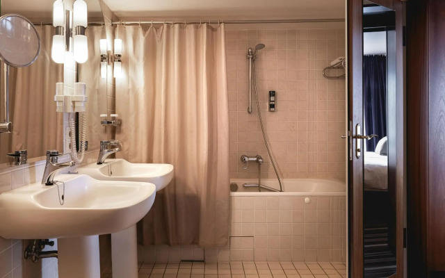 Leonardo Hotel Weimar