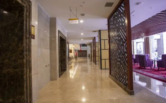 Jin Cheng International Hotel
