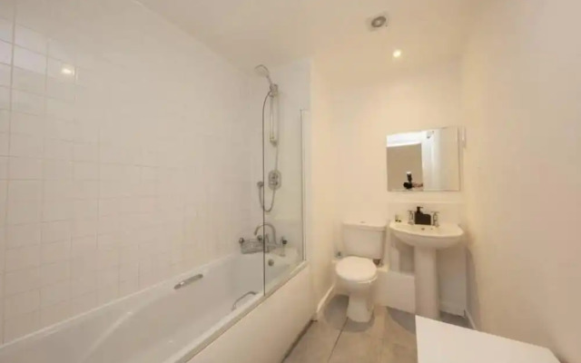 Novanest Salford Apartment