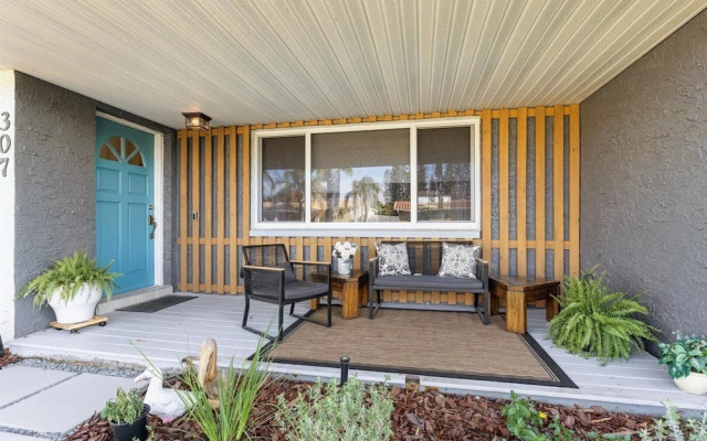 307 Brightwaters Dr