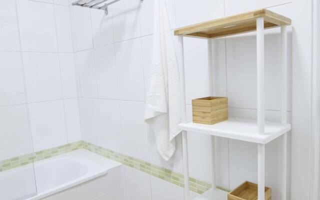 Letmalaga Center White