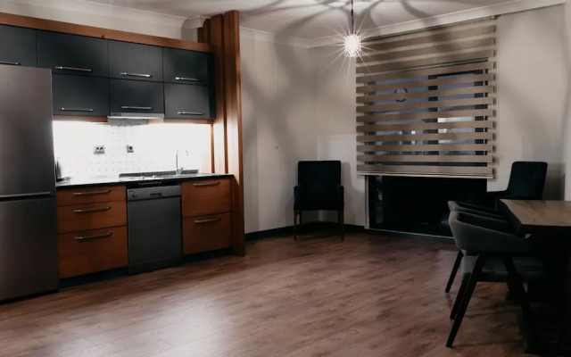 Ceneviz Suit Hotel
