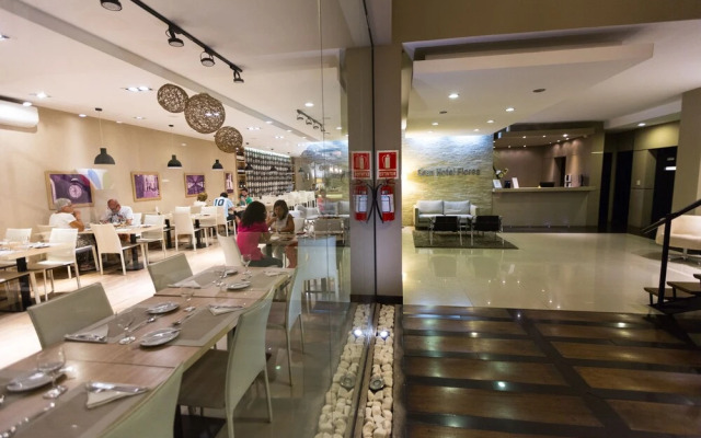Gran Hotel Flores