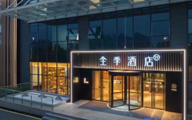 JI Hotel (Nanjing Aoti Guoji Bolanzhongxin Jinrongcheng)