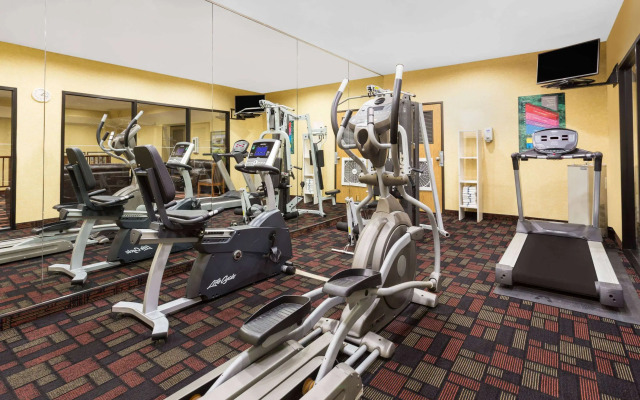 Ramada by Wyndham Kent Seattle Area