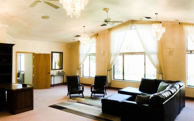 Zion Suites of Hildale