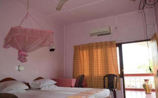 Sea Joy guesthouse and restaurant