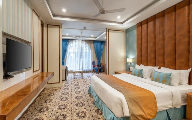 Hotel Hukam's Lalit Mahal