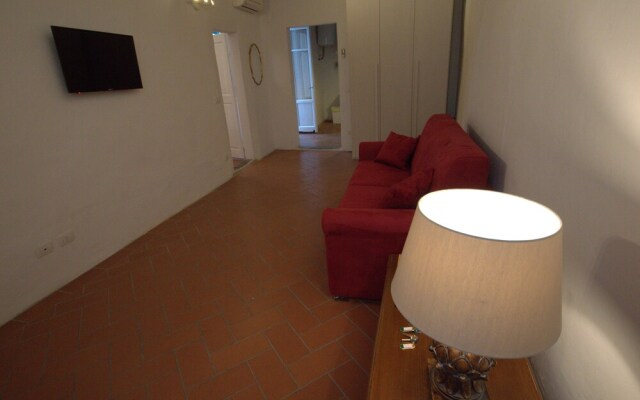 Prestige House Arno River