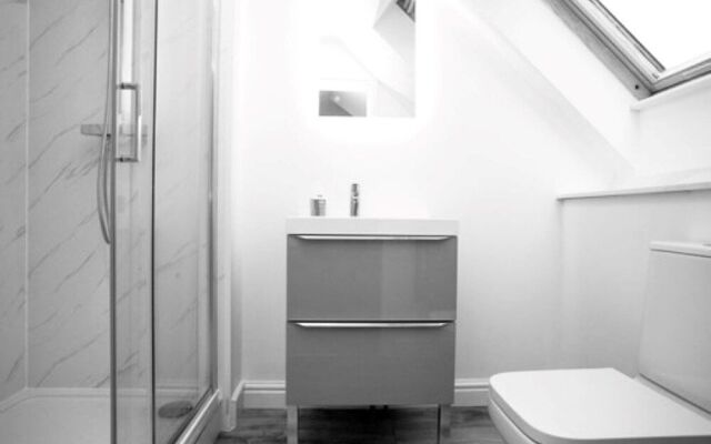 Pochin House Collections