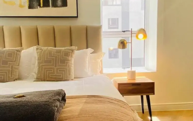Valour Suite in De Waterkant