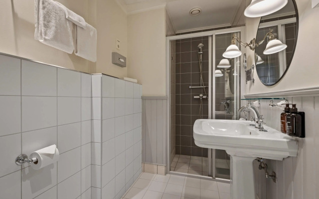 Home Hotel Bastion - Dinner included