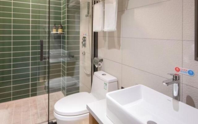 GreenTree Inn Express Shangqiu Beihai Road South Railway Station