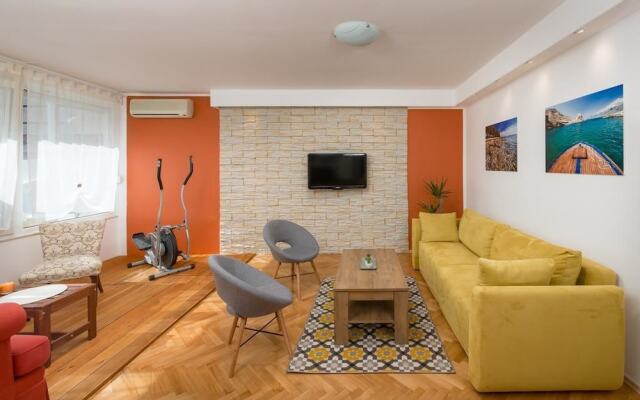 Exclusive apartment Bugenvila