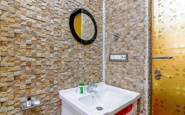 Hotel Rahi Crown by Stays Easy
