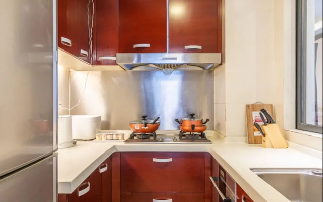 Locals Boutique Apartment Huafa Plaza.1