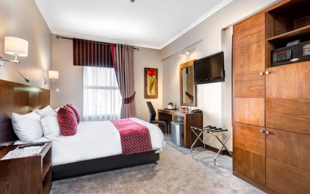 Protea Hotel by Marriott Pretoria Hatfield