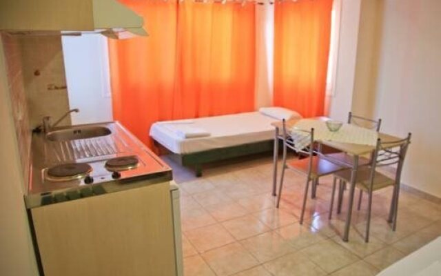 Veneris Apartments