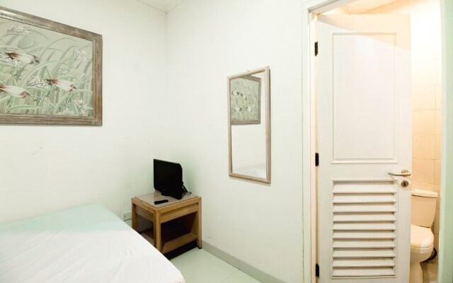 RedDoorz near Taman Puring