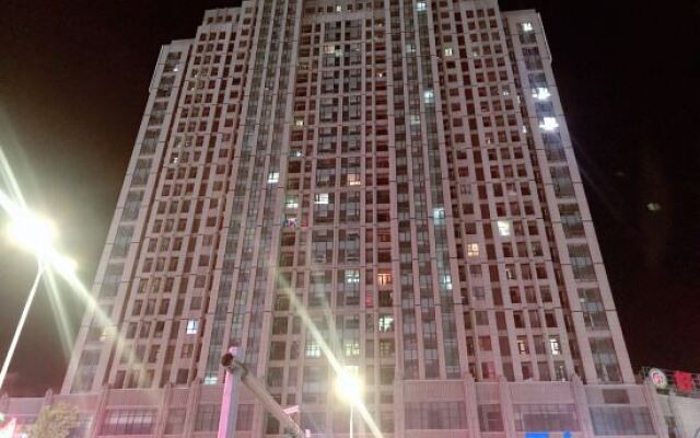 Yingkou Four Seasons Seascape Apartment