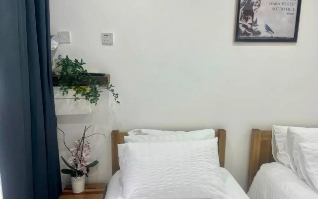 Nice And Cosy Large Studio Near Luton Airport!