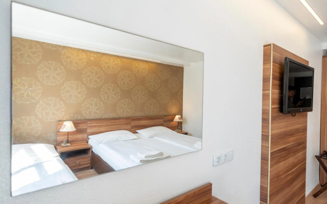 Hotel Enziana Wien - Image 5
