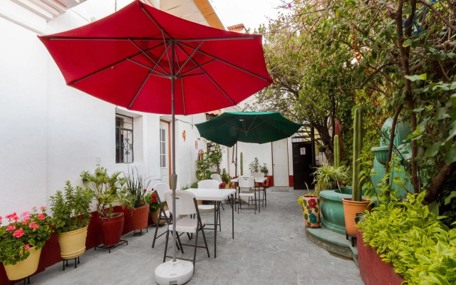 Hotel Dos Lunas - Hostel