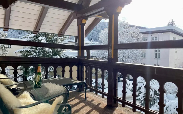 Snowboarders Palace