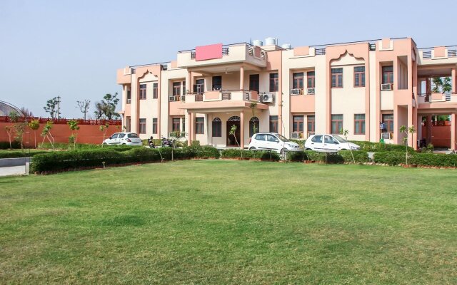Jaipur Hotel and Resort By OYO Rooms