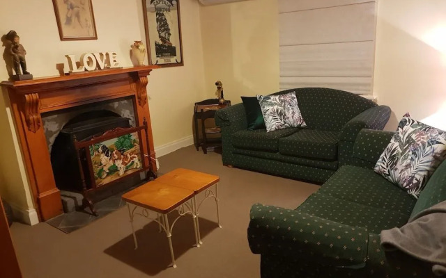 Donnybrook Cottages - Donnybrook Cottage