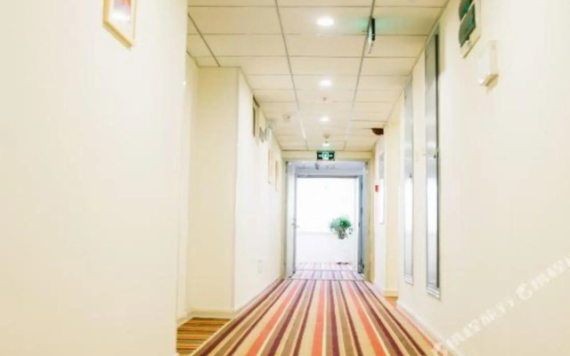 Qingzhu Huaduo Express Hotel (Qingdao Tongfu Road Women's and Children's Hospital)