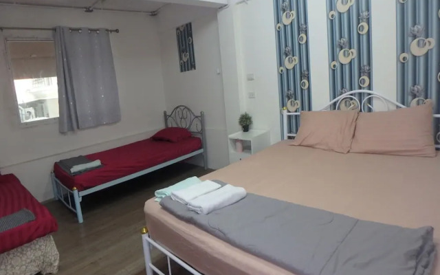 Rama 3 Sunrise Hostel