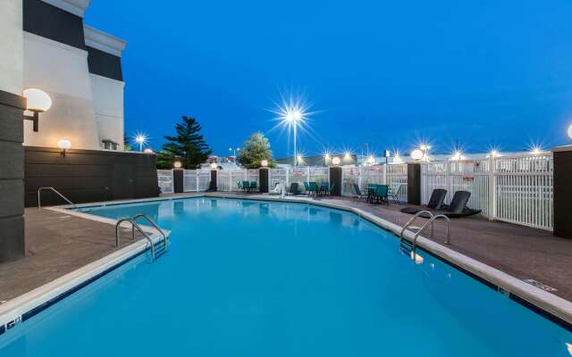 La Quinta Inn & Suites by Wyndham Goodlettsville - Nashville