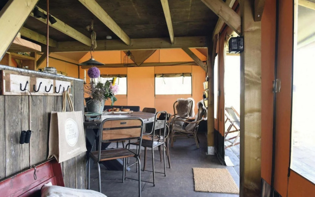 Woodlodge in Duynpark With Scenic Views