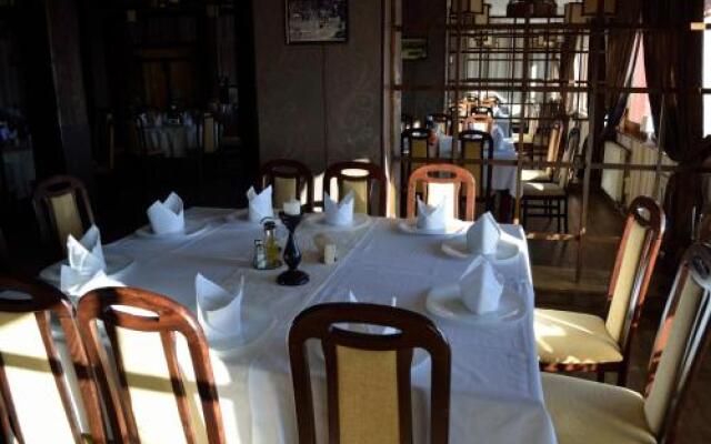 Hotel Rusu