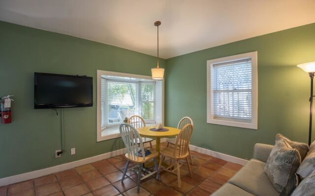 Southernmost Sanctuary Apartment