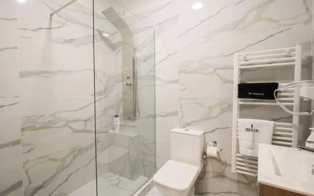 La Casa New Central Coastal Apartment & Jacuzzi