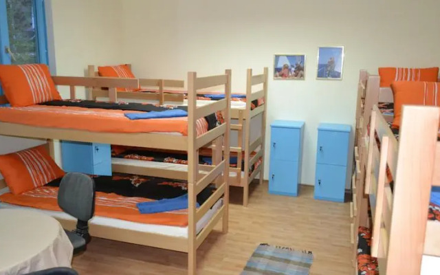 Hostel Jedro