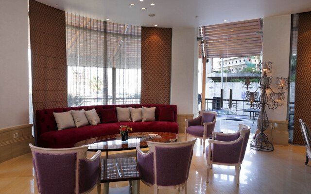 Warwick Palm Beach Hotel