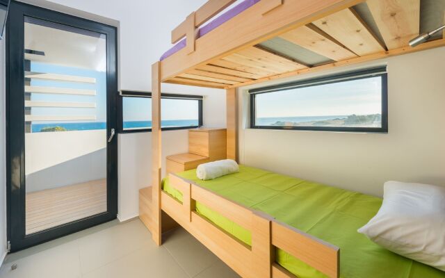 Albatross Beach Front Villas